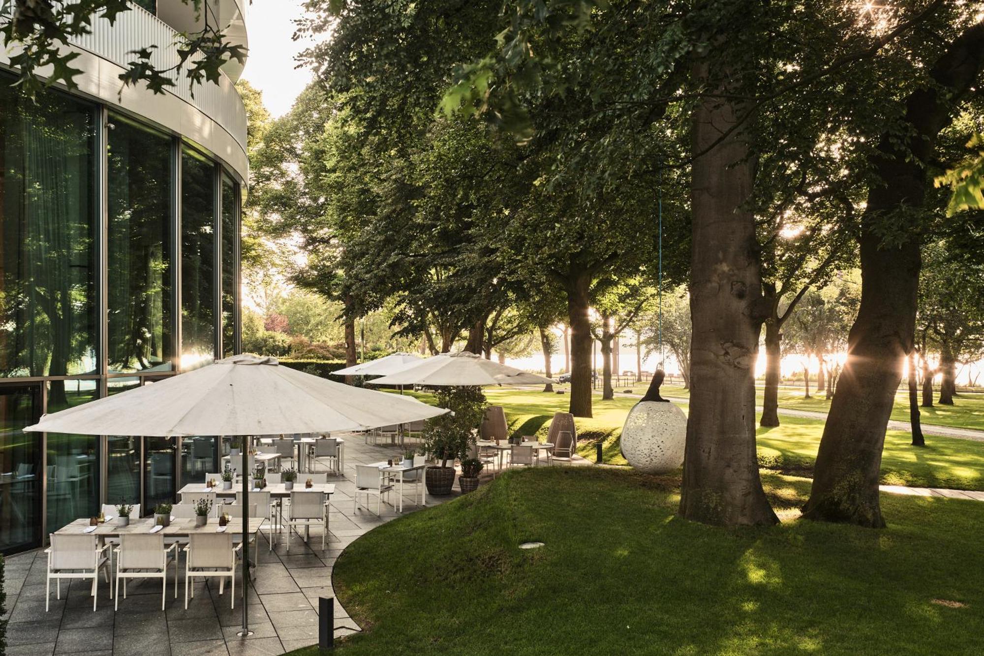 The Fontenay Hamburk Exteriér fotografie The park