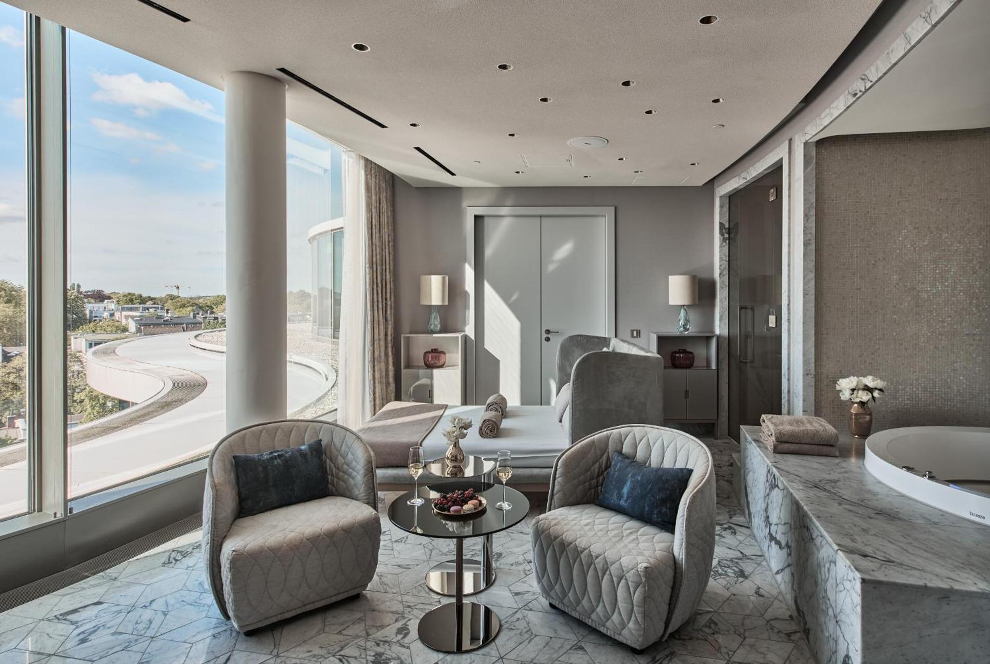 The Fontenay Hamburk Exteriér fotografie The Sky Residence