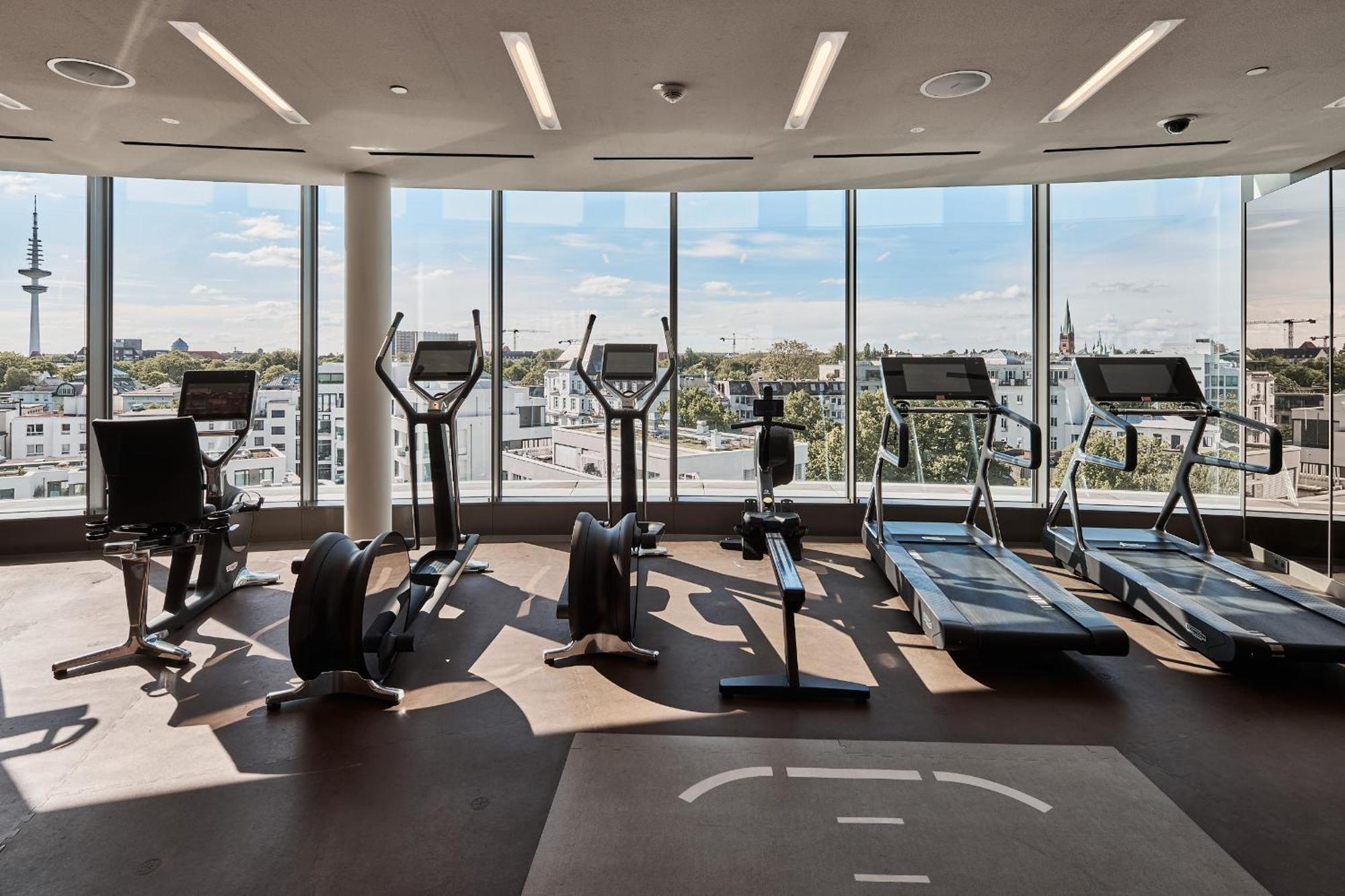 The Fontenay Hamburk Exteriér fotografie The gym at The Standard East Village